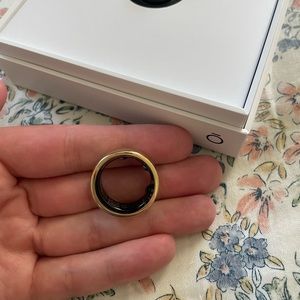 Oura ring gold horizon